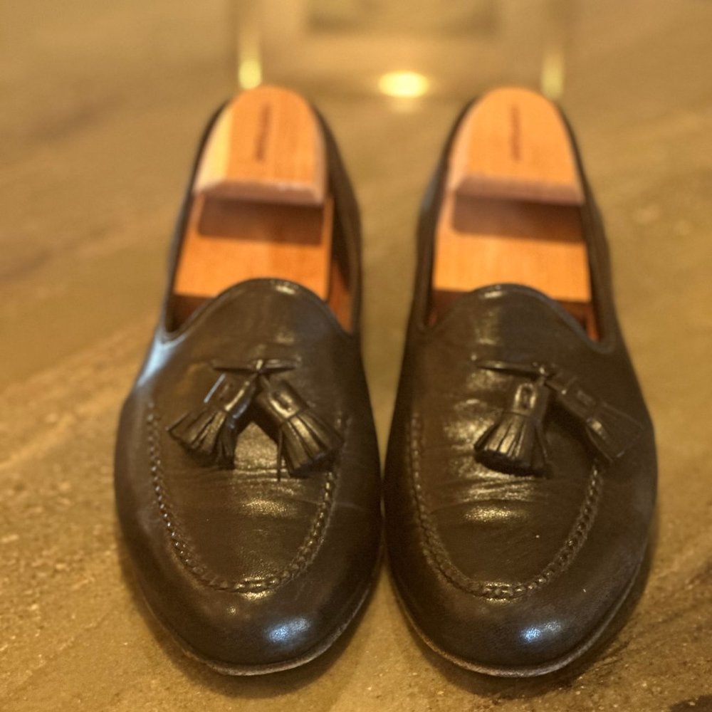 Men's Moreschi Black Leather Slip Ons with Tassels Size 9.5, Medium